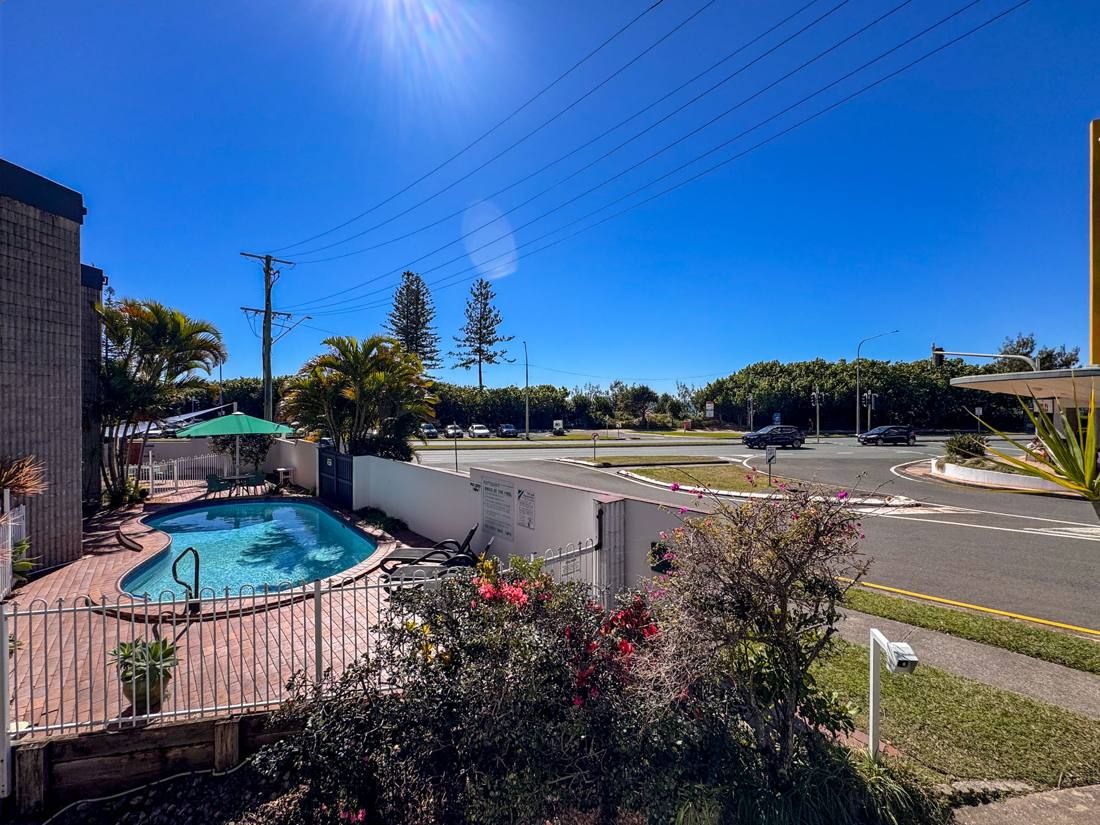 The pool beside Alexandra Parade, Northpoint Apartments Alexandra Headland