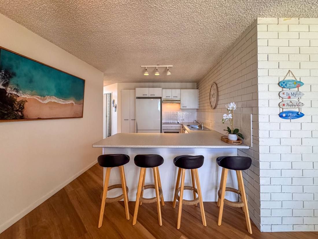 Kitchen with breakfast bar, Northpoint Apartments Alexandra Headland