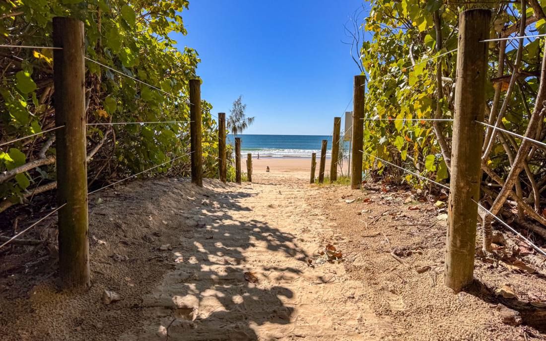 The 60-second walk from Northpoint to Alexandra Headland Beach